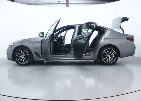 BMW 5 Series 2.0 530e 12kWh M Sport Saloon 4dr Petrol Plug-in Hybrid Steptronic Euro 6 ( 63