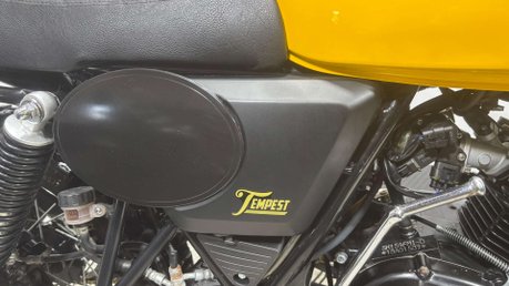 Ajs Tempest Scrambler 125 2019 ONLY 2K GREAT CONDITION CAFE 125CC LEARNER BIKE NEW MOT 17