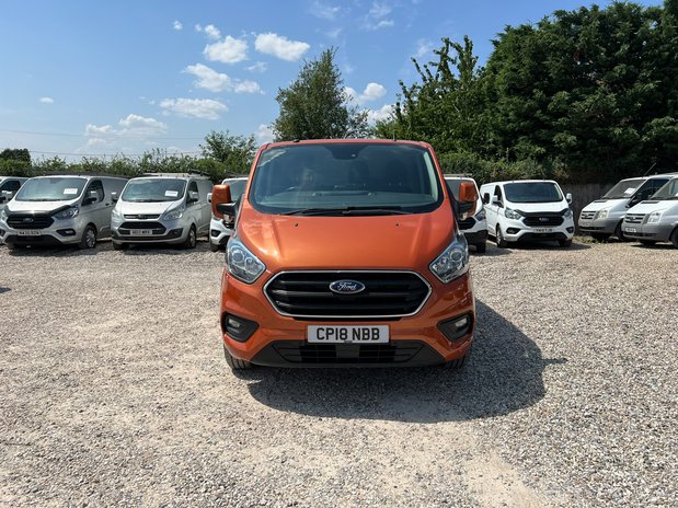 Ford Transit Custom SWB L1H1 Low Roof Limited 300 Adaptive Cruise Air Con Carplay EURO 6 NO VAT 3