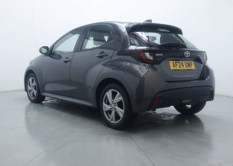 Toyota Yaris 1.5 Yaris Icon HEV CVT 5dr 10