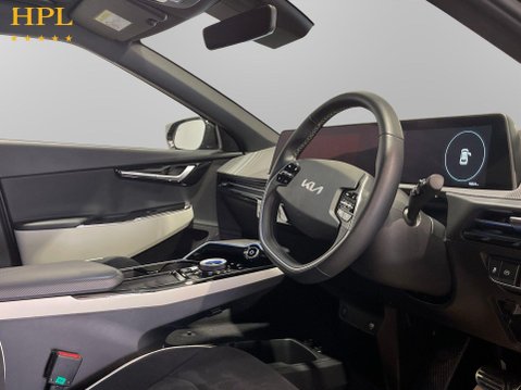 Kia EV6 77.4kWh GT-Line Hatchback 5dr Electric Auto (225 bhp) Alloys - Air Con - DA 12