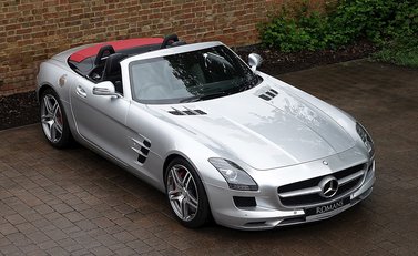 Mercedes-Benz SLS AMG Roadster 13
