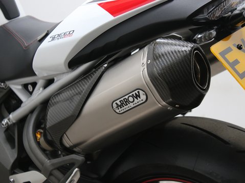 Triumph Speed Triple 1050 SPEED TRIPLE 1050 RS 27