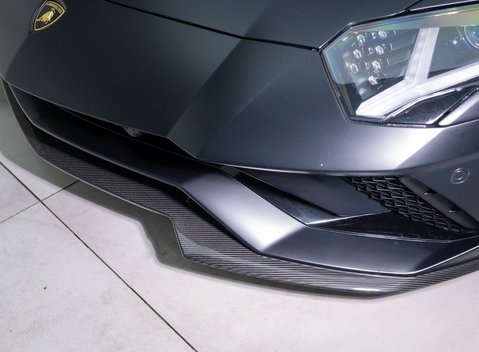 Lamborghini Aventador S LP 740-4 ROADSTER 31