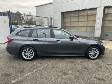 BMW 3 Series 2.0 330e 12kWh SE Pro Touring 5dr Petrol Plug-in Hybrid Auto xDrive Euro 6 29