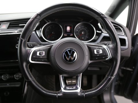 Volkswagen Touran 1.5 TSI EVO R-Line DSG Euro 6 (s/s) 5dr 10