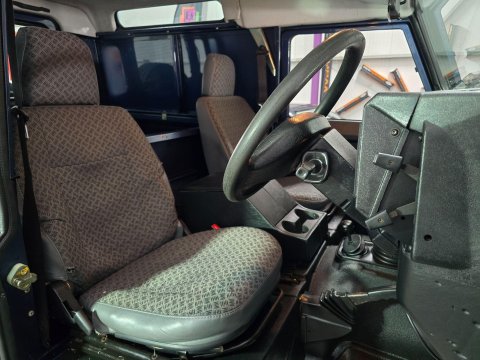 Land Rover Defender 2.5 TD5 County Hard Top SUV SWB 3dr 21