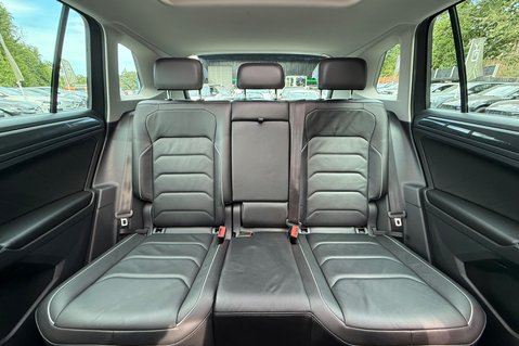Volkswagen Tiguan SEL TSI BMT 4MOTION DSG - PANROOF - CARPLAY - FULL SERVICE HISTORY 22