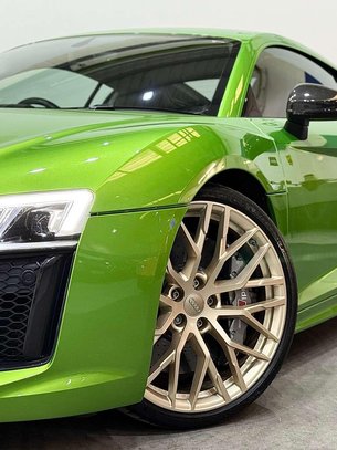 Audi R8 5.2 FSI V10 Plus S Tronic quattro Euro 6 (s/s) 2dr 1