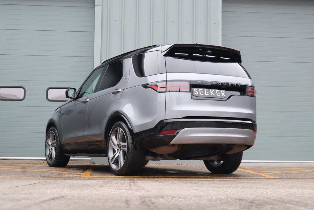 Land Rover Discovery DEMO MODEL COMMERCIAL DYNAMIC HSE WITH GENUINE REAR SEATS STYLED BY SEEKER  5