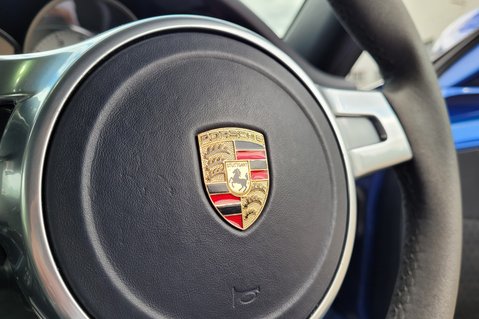 Porsche 911 CARRERA 4S 42