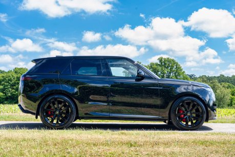 Land Rover Range Rover Sport D300 Dynamic SE