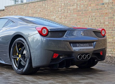 Ferrari 458 Italia 8