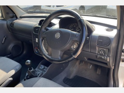 Vauxhall Combo 1.3 CDTi 1700 16v Panel Van 3dr Diesel Manual (134 g/km, 69 bhp) 23