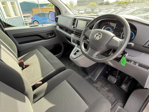 Vauxhall Vivaro 3100 75kWh Dynamic Panel Van 6dr Electric Auto L1 H1 (7.4kW Charger) (136 p 2