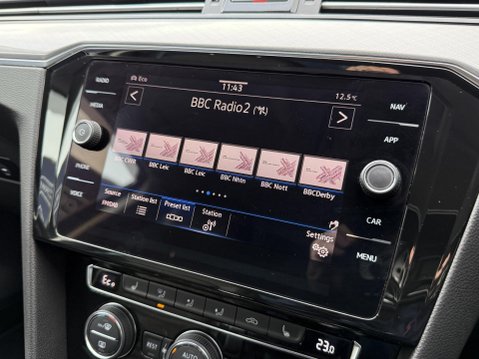 Volkswagen Passat 1.4 TSI 13kWh GTE Saloon 4dr Petrol Plug-in Hybrid DSG Euro 6 (s/s) (218 ps 41