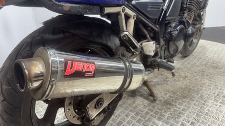 Yamaha FZS 2003 HIGH MILES RUNNING PROJECT BIKE SPARES OR REPAIR 600CC 33