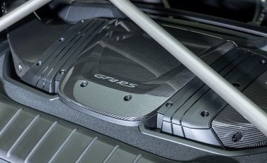 Porsche Cayman GT4 RS (718) 47