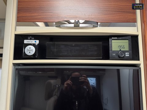 Adria M670 SL 4 Berth|4 Belt|Garage|Awning|LOW MILES 17