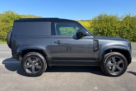Land Rover Defender 90 D300 Hard Top X-Dynamic HSE - Air Suspension 8