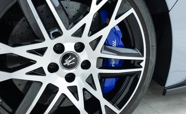 Maserati MC20 Cielo 46