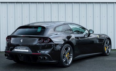 Ferrari GTC4 Lusso 7