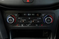 Ford Focus TITANIUM X 34