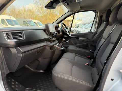 Renault Trafic 2.0 dCi Blue SL28 Sport L1 H1 Euro 6 (s/s) 5dr 10