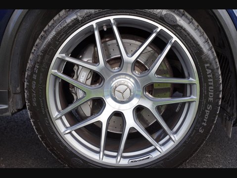 Mercedes-Benz GLC 4.0 GLC63 V8 BiTurbo AMG (Premium) SpdS MCT 4MATIC+ Euro 6 (s/s) 5dr 27