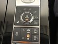 Land Rover Discovery 3.0 TD V6 HSE Luxury Auto 4WD Euro 6 (s/s) 5dr 28
