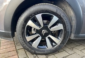 Citroen C3 1.2 PURETECH PLUS S/S 14