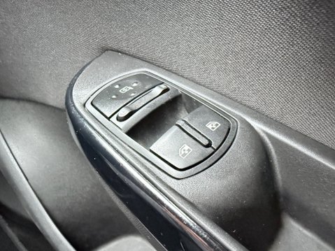 Vauxhall Corsa 1.4 SRI VX-LINE ECOFLEX 18