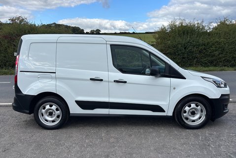 Ford Transit Connect 220 Leader DCIV Selectshift Auto - Sat Nav / 5 Seats / Rear Camera 9
