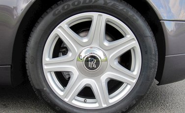 Rolls-Royce Phantom Coupe 2