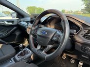 Ford Focus ST-LINE 9