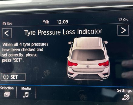 Volkswagen T-Roc 1.5 T-Roc R-Line TSi Evo Semi-Auto 5dr 49