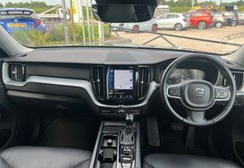 Volvo XC60 D4 MOMENTUM AWD AUTO 35