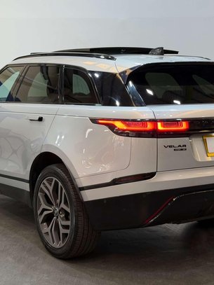 Land Rover Range Rover Velar 2.0 D180 R-Dynamic SE SUV 5dr Diesel Auto 4WD Euro 6 (s/s) (180 ps) 1