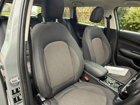 Mini Clubman COOPER 3