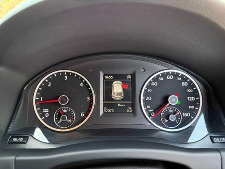 Volkswagen Tiguan 2.0 TDI BlueMotion Tech R-Line SUV 5dr Diesel DSG 4WD Euro 5 (s/s) (177 ps) 15