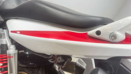 Honda CB 2008 26K OUTSTANDING CONDITION NEW MOT MUSCLE BIKE 1300CC 29