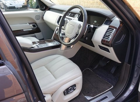 Land Rover Range Rover 4.4 SDV8 Autobiography 13