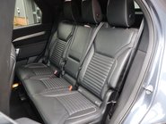 Land Rover Discovery COMMERCIAL DYNAMIC HSE HUGE FACTORY SPEC WITH ELECTRIC REAR LANDROVER SEATS 18