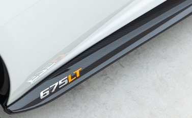 McLaren 675LT 26