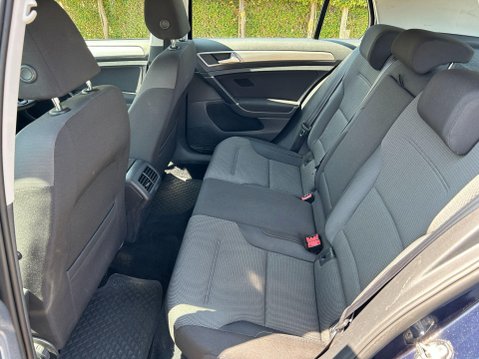 Volkswagen Golf 1.6 TDI BlueMotion Tech SE Euro 5 (s/s) 5dr 18
