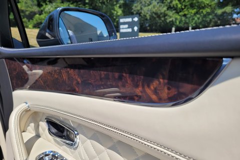 Bentley Bentayga First Edition V8 Diesel 29