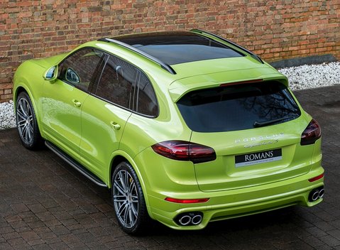 Porsche Cayenne Turbo S 9