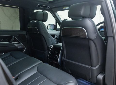 Land Rover Range Rover P550e AUTOBIOGRAPHY 21