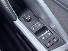Audi Q3 1.5 Q3 Sport 35 TFSI Semi-Auto 5dr 68