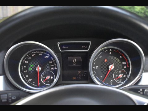 Mercedes-Benz GLE 3.0 GLE350d V6 AMG Line (Premium) SUV 5dr Diesel G-Tronic 4MATIC Euro 6 (s/ 18